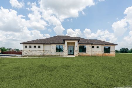 New construction Single-Family house 108 Abrego Trail Drive, Floresville, TX 78114 - photo 0