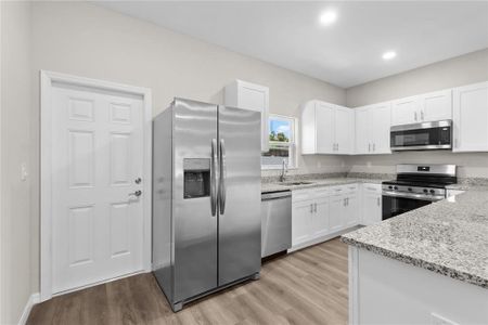 New construction Single-Family house 5013 Finders Ct, Tampa, FL 33617 - image 15