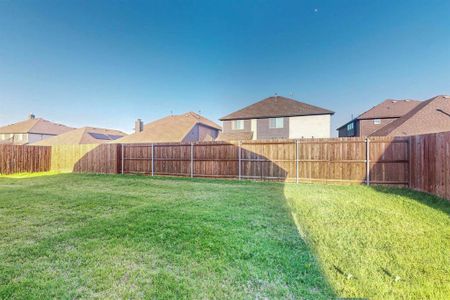 New construction Single-Family house 1312 Highcroft Ln, Forney, TX 75126 Jasmine- photo 38 38