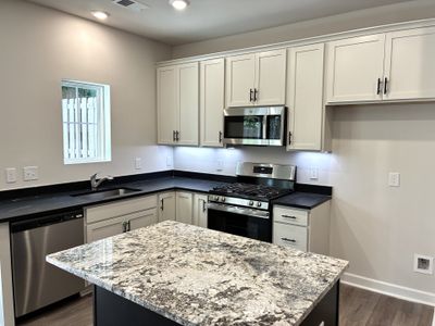 New construction Single-Family house 236 Taylor Woods Ct, Greenville, SC 29607 plan The Carson - image 9