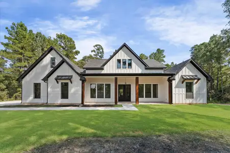 New construction Single-Family house 118 Ranger Rd, Huntsville, TX 77340 - image