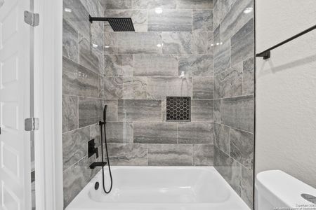 New construction Single-Family house 165 Flor Del Sol, San Antonio, TX 78264 null- photo 34 34