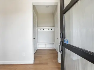 New construction Single-Family house 7208 Shadyvilla Ln, Houston, TX 77055 - image 16