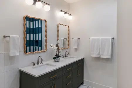 New construction Single-Family house 302 El Paso St, Austin, TX 78704 - image 13