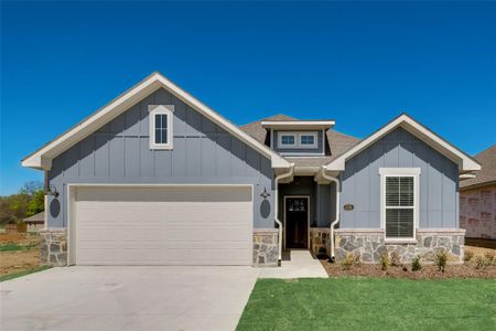 New construction Single-Family house 105 Maverick Lane, Pilot Point, TX 76258 - photo 0