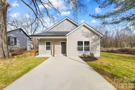 New construction Single-Family house 914 Wilmington Ave, Statesville, NC 28677 - image