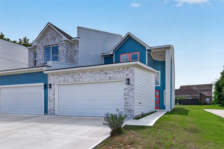 New construction Townhouse house 115 Capetown Ln, Conroe, TX 77356 - image
