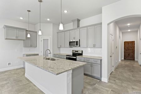 New construction Single-Family house 301 Club Vw E, Seguin, TX 78155 - image 8