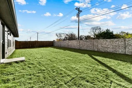 New construction Single-Family house 536 Stone Hollow Dr, Van Alstyne, TX 75495 plan Ellerdale DEF - image 4