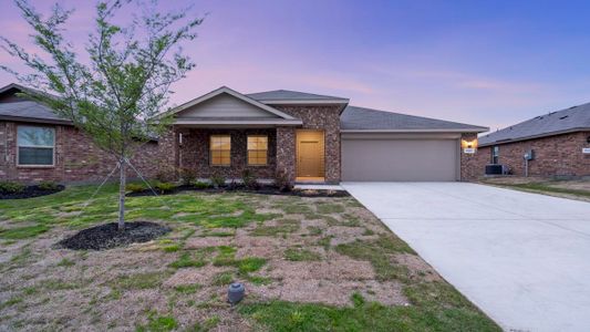 New construction Single-Family house 1525 Central Park Drive, Alvarado, TX 76009 - photo 0