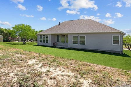 New construction Single-Family house 23 Cattle Dr, Castroville, TX 78009 null- photo 33 33