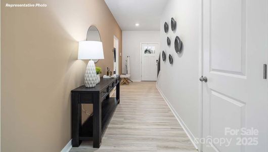 New construction Single-Family house 12020 Zazu Wy, Charlotte, NC 28215 plan Robie - image