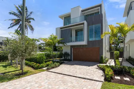 New construction Single-Family house 1070 Del Harbour Dr, Delray Beach, FL 33483 - image