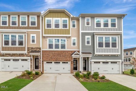 New construction Townhouse house 2710 Hunter Woods Dr, Unit #634, Apex, NC 27502 - image