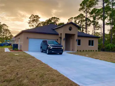 New construction Single-Family house 1140 Harlingen Rd Sw, Palm Bay, FL 32908 - image