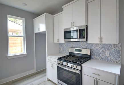 New construction Single-Family house 6111 Carnation Ter, Unit 2, Austin, TX 78741 null- photo 17 17