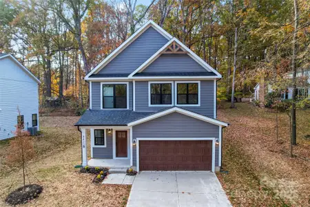 New construction Single-Family house 8823 Dogwood Dr, Charlotte, NC 28215 - image