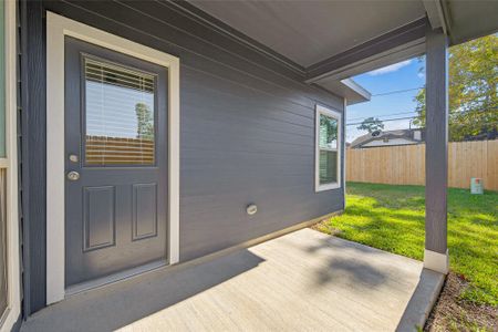 New construction Single-Family house 304 Emerald Thicket Ln, Huffman, TX 77336 - image