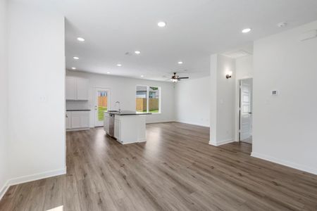 New construction Single-Family house 3718 Youpon Ln, Huntsville, TX 77340 plan The 2516 - image 20