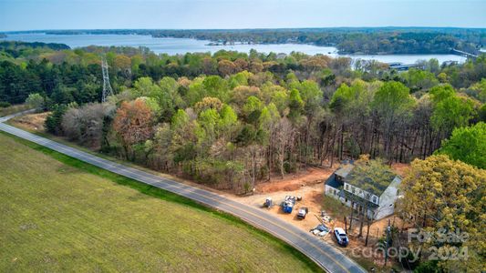 New construction Single-Family house 4443 Giles Avenue, Sherrills Ford, NC 28673 - photo 2 2