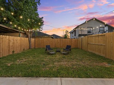 New construction Single-Family house 6624 Avenue J, Unit A, Houston, TX 77011 - photo 28 28