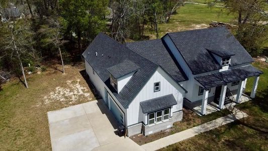 New construction Single-Family house 16 River Plantation Dr, Conroe, TX 77302 - image