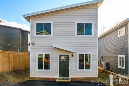 New construction Single-Family house 108 Lager Ln, Asheville, NC 28806 - image