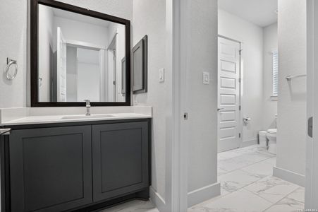 New construction Single-Family house 160 Pradera Rdg, Floresville, TX 78114 - image 5