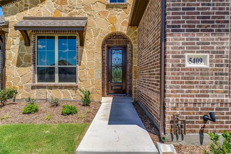 New construction Single-Family house 5409 Rutherford Dr, Midlothian, TX 76065 Jackson - Side Entry- photo 3 3