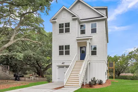 New construction Single-Family house 1552 N Avalon Cir, Charleston, SC 29407 - image