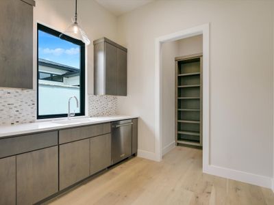 New construction Single-Family house 109 Island Ct, Horseshoe Bay, TX 78657 - image 9