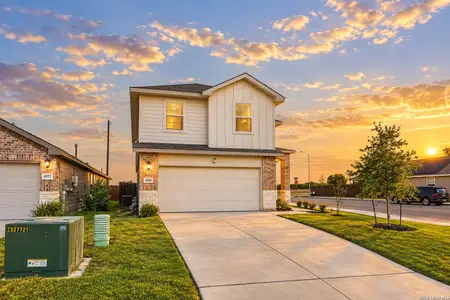 New construction Single-Family house 4555 Meerkat, Converse, TX 78109 - image