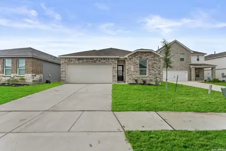 New construction Single-Family house 9423 Dassler Spgs, Converse, TX 78109 plan Clearwater - image