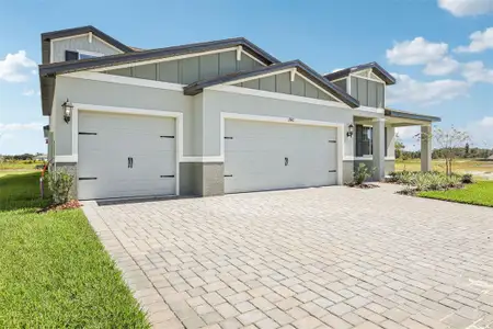 New construction Single-Family house 1740 Draughton Dr, Zephyrhills, FL 33541 plan Paloma - image