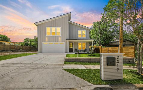 View of front facade with a garage