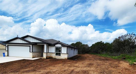 New construction Single-Family house 21609 Oregon Ln, Lago Vista, TX 78645 - photo 0 0