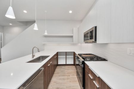 New construction Single-Family house 3005 Ocean Cay Dr, Houston, TX 77047 - image 8