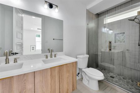 New construction Single-Family house 1805 Emir St, Unit E, Houston, TX 77009 - image 8