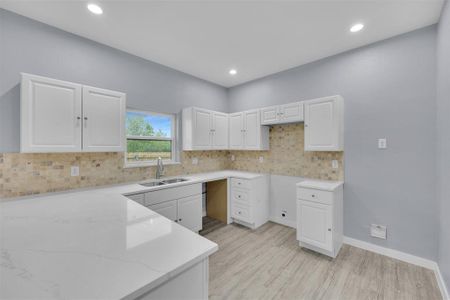 New construction Single-Family house 409 Dallas St, Rice, TX 75155 - image 8