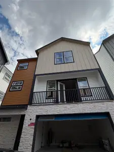 New construction Single-Family house 2709 Berry St, Houston, TX 77004 - image