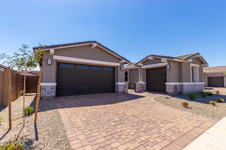 New construction Single-Family house 21747 E Roundup Way, Queen Creek, AZ 85142 null- photo 2 2