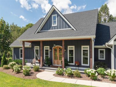 New construction Single-Family house 404 Summer Orchard Dr, Hendersonville, NC 28792 - image