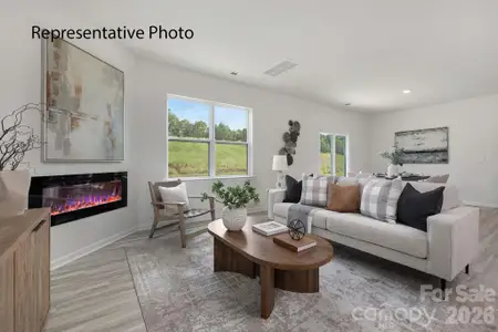 New construction Single-Family house 2102 10Th St Se, Hickory, NC 28602 plan Aisle - image