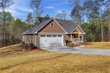 New construction Single-Family house 204 Edwards Rd, Clarkesville, GA 30523 - image