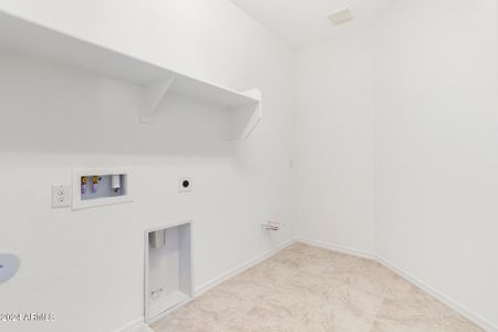 New construction Single-Family house 8628 W Solano Dr, Glendale, AZ 85305 Hampton- photo 59 59