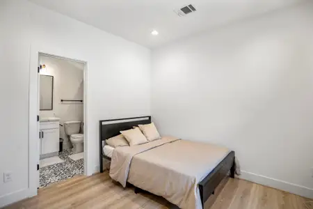 New construction Single-Family house 3705 Cortlandt St, Houston, TX 77018 - image 4