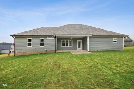 Covered porch & concrete patio