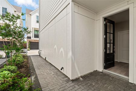 New construction Single-Family house 10616 Cascade Ledge Ln, Houston, TX 77025 - image 3