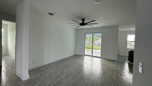 New construction Single-Family house 5271 Nw Mayfield Ln, Port Saint Lucie, FL 34983 null- photo 8 8