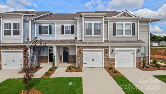 New construction Townhouse house 330 Creekview Rd, Hendersonville, NC 28792 - image